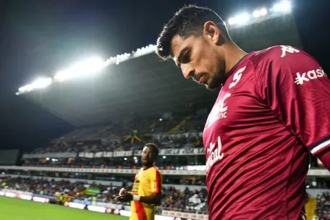 Saprissa muerde el polvo ante Herediano y atiza su crisis