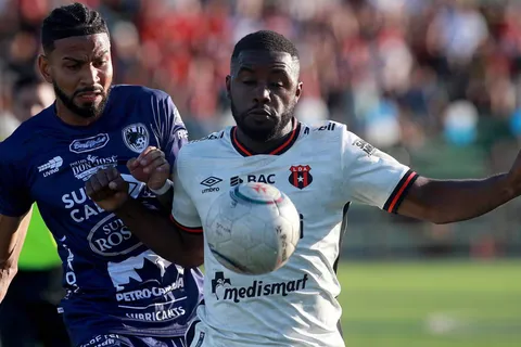 LD Alajuelense vs. Grecia: hora y canal del partido de hoy, 17 de abril | Liga Promérica 2024