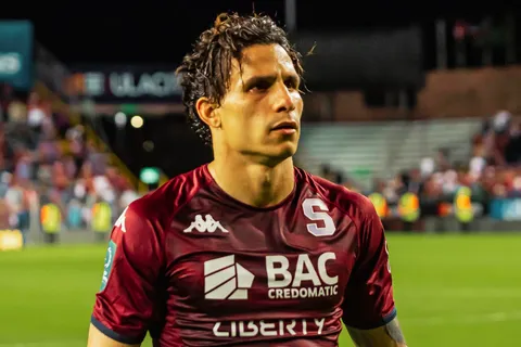 De vuelta morado: Luis Paradela sorprende a Saprissa con su última decisión