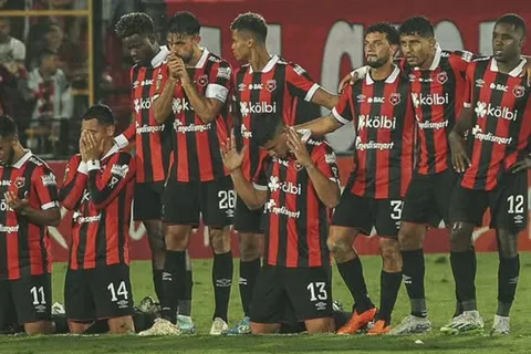 Es oficial: fue campeón con Saprissa, jugó más de 100 partidos en Alajuelense y ahora un rival directo anuncia su fichaje