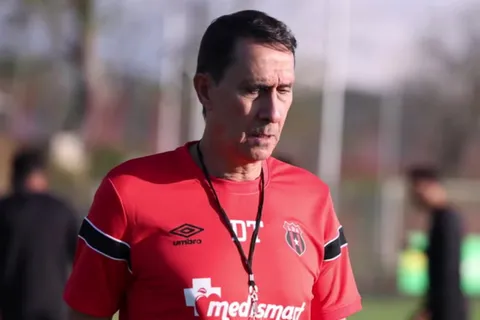 Alajuelense agita el mercado: se disputa una figura de Honduras con la MLS