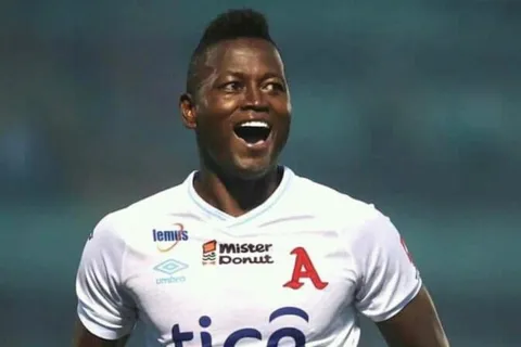 Duvier Riascos se ve ganando el Clásico contra Águila