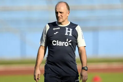 Fabián Coito ratifica su compromiso con Honduras: rechazó propuesta de Peñarol