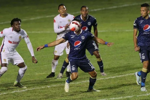 Después de no rendir en Olimpia y Motagua, viajará a Portugal. (Foto: Lex Fútbol)