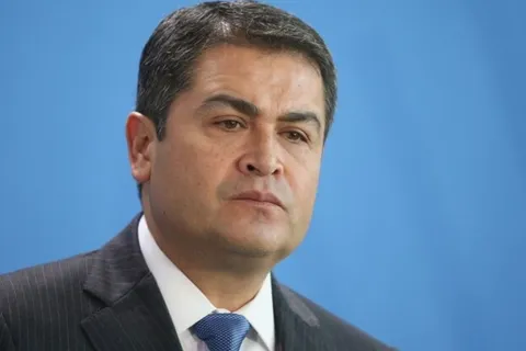 Twitter elimina más de 3000 cuentas falsas hechas para hablar bien del presidente Hernández