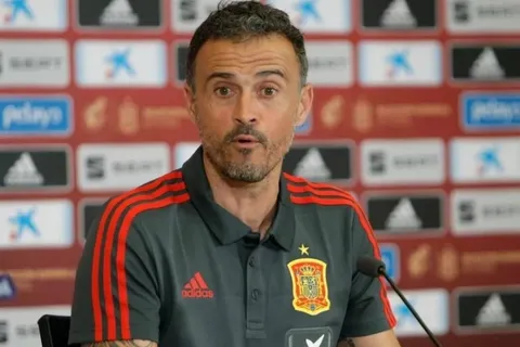 El entrenador de Concacaf que gana más que Luis Enrique