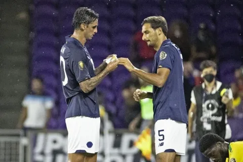 Bryan Ruiz no asegura su continuidad en la Selección de Costa Rica
