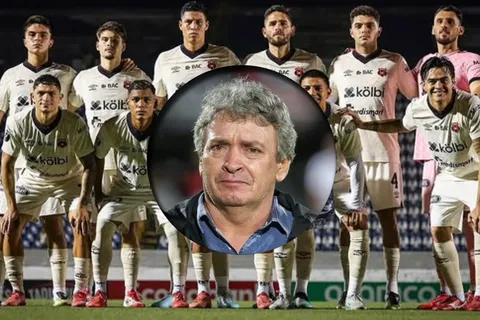 “Para el Machillo Ramírez no cuenta”: revelan la figura de Alajuelense que ya tiene sentenciado su futuro fuera del club