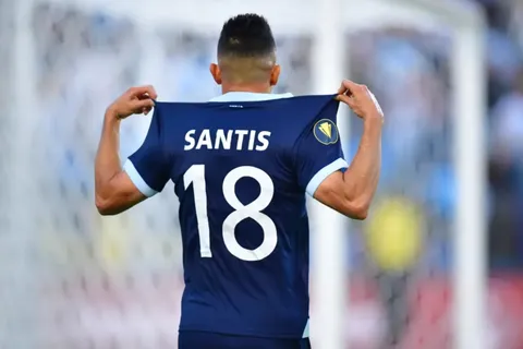 No solo es Oscar Santis: Guatemala tendrá a otro legionario en el futbol de Asia