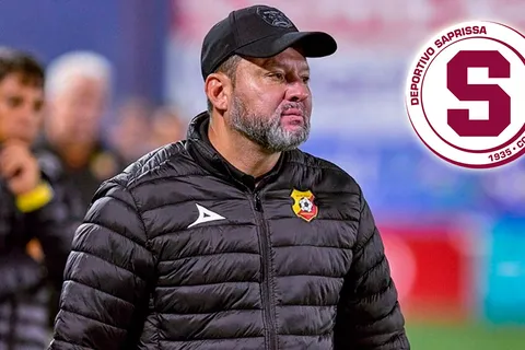 Jafet Soto atiza contra el Saprissa por el caso del arbitraje (Foto: Herediano)
