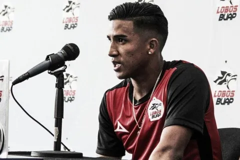 Michaell Chirinos debutó en amistoso con Lobos BUAP