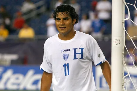 Exjugador hondureño fue hospitalizado por grave enfermedad