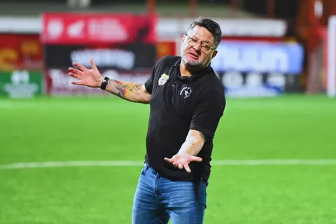 Fedefútbol no perdona: Jafet Soto recibe un duro castigo por sus filazos al arbitraje