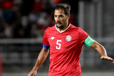 Celso Borges explica por qué las selecciones norteamericanas son superiores a Costa Rica