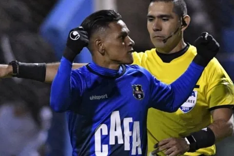 Bryan Moya se marcha al fútbol de Colombia