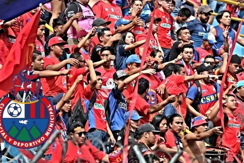 Municipal recibió una majestuosa despedida de su afición para enfrenar al Saprissa