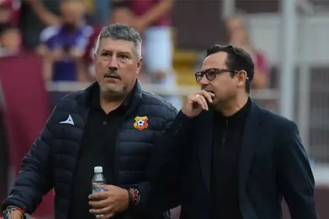 Jeaustin Campos habló del Saprissa: "Conozco al rival y ellos me conocen..."