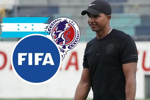 FIFA pone en alto a Donis Escober con el premio que hace sentir orgulloso a Honduras y Olimpia