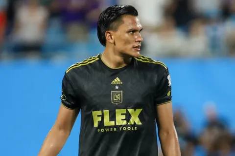 Presidente del Motagua revela que LAFC comprará a Denil Maldonado: cuánto pagarán por el defensor