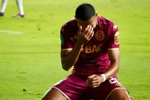 saprissa-jorkaeff azofeifa
