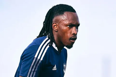 Alberth Elis se lesiona y es duda para enfrentar a Argentina