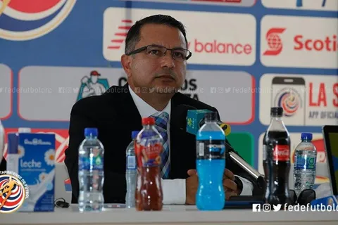 Costa Rica ya busca al sucesor del "Machillo"