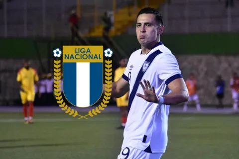 Rubio Rubín con la Selección de Guatemala.