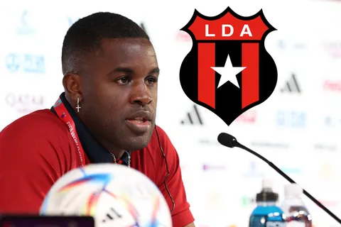 Nueva camiseta: Joel Campbell le pone fin a la novela con Alajuelense y revela la noticia más esperada del mercado de fichajes
