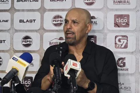 El Fantasma Figueroa con doble fracaso en Comunicaciones tras ser superado por Xelajú