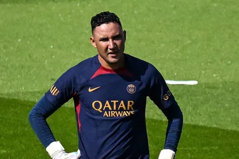 Insólito: Luis Enrique margina a Keylor Navas tras ausencia de Donnarumma