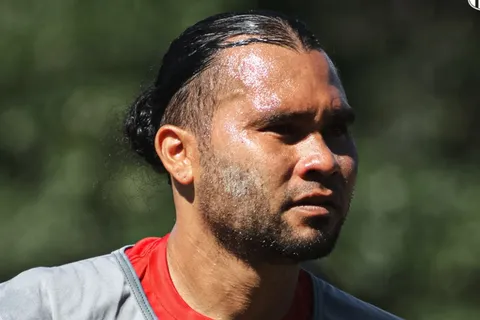 Vida da de baja a Carlos “El Gullit” Peña