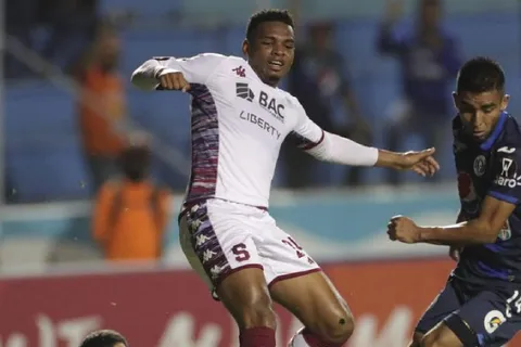 Saprissa goleó a Motagua y logró avanzar a la Copa Campeones de Concacaf