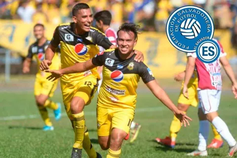 FESFUT dio marcha atrás y le quitó el título a Once Deportivo
