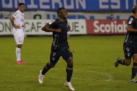 Liga Concacaf: Comunicaciones elimina a Alianza en El Cuscatlán [VIDEO]