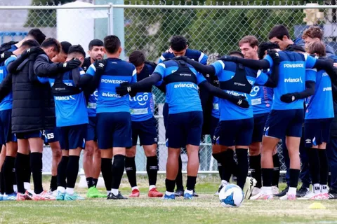 El Salvador confirma dos bajas más para el partido contra Bonaire