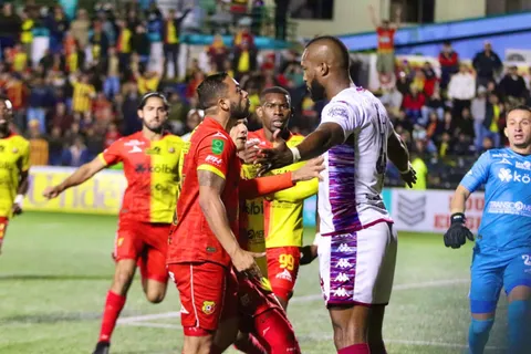 ¡Alarma en el Team! Jugador de Herediano es suspendido cinco juegos