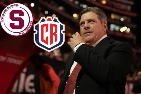 Prohibido en Costa Rica: el futbolista de Saprissa al que bajaron de la lista del Piojo Herrera