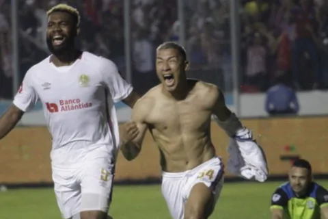 Olimpia vuelve a ser campeón en Honduras