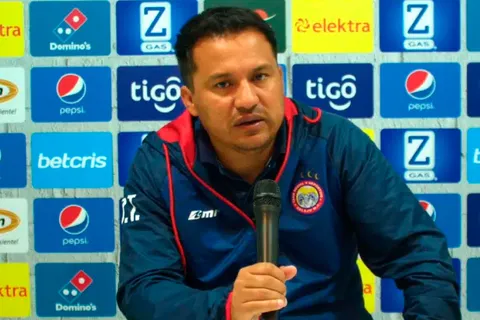 Amarini Villatoro apuntó contra sus dirigidos tras empate de Xelajú