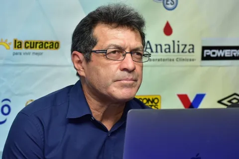 Hugo Pérez: "El rendimiento de El Salvador fue casi perfecto"
