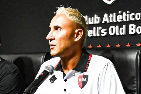 Keylor Navas fue advertido.