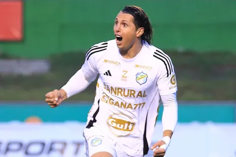 agustin vuletich-comunicaciones