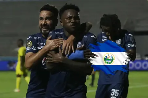 Zapatilla Mejía se olvida de Motagua y negocia con impensado club de El Salvador