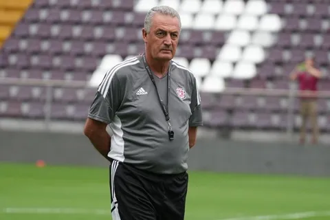 Gustavo Alfaro destacó el nivel de Panamá: "Tenemos en frente un rival difícil"