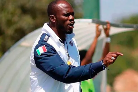 Fenafuth sueña con tener a David Suazo como seleccionador