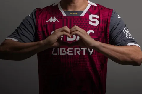 Vuelve un histórico campeón de Saprissa pero eligió a otro club de Costa Rica