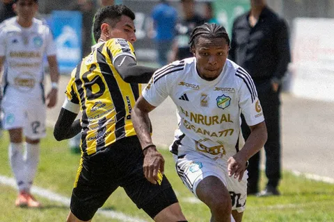 comunicaciones-aurora-liga nacional