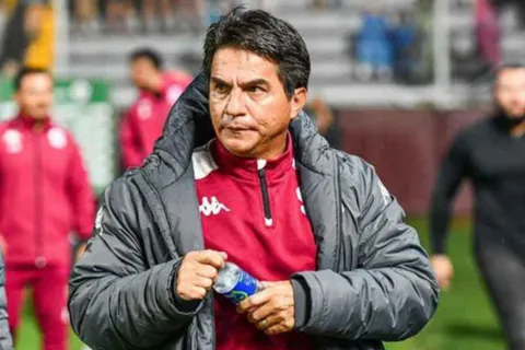 “Se va”: Vladimir Quesada confirma la salida de uno de los jugadores más criticados por la afición de Saprissa