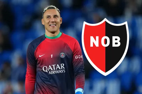 Keylor Navas y el escudo de Newell's Old Boys.