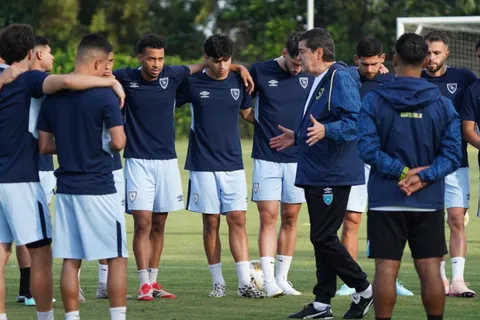 “Queremos que salgan al extranjero”: La sentencia de Luis Fernando Tena a sus jugadores para la Copa Oro